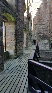 linlithgow palace travel guide scotland