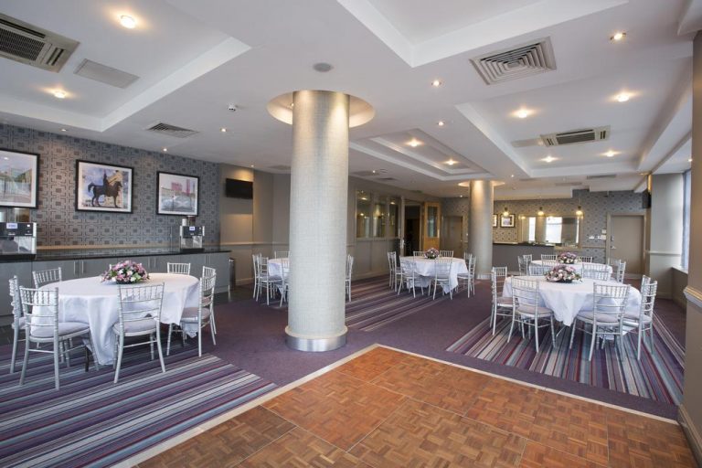 Jurys Inn Glasgow4 768x512