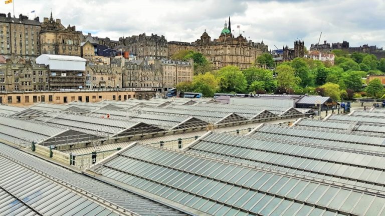 Edinburgh Waverley Station9 768x432