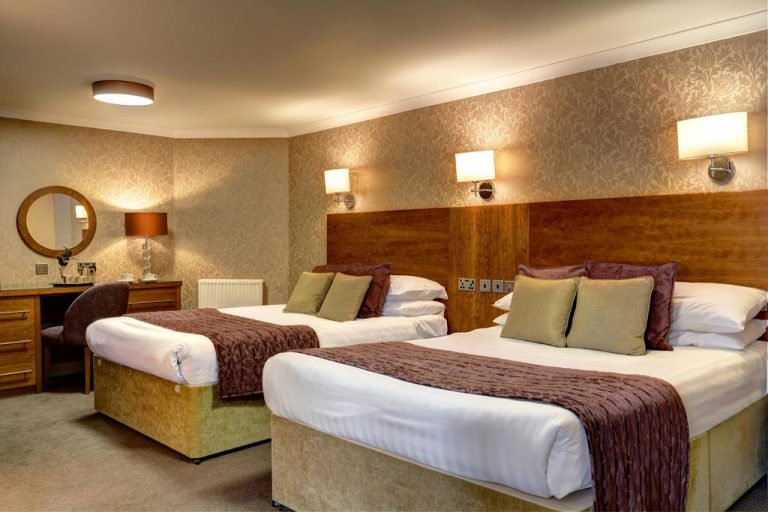 Golden Lion Hotel12 768x512