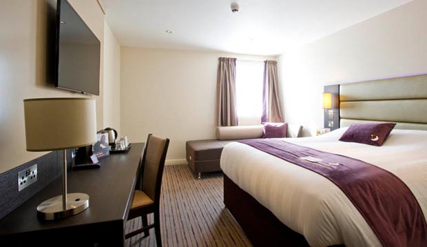 Premier Inn Perth City Centre 9