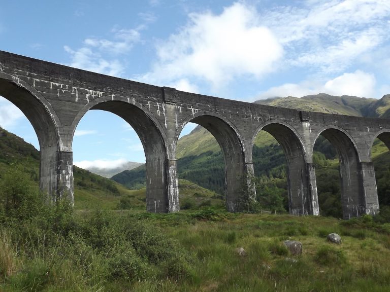 Glenfinnan Viaduct2 768x576