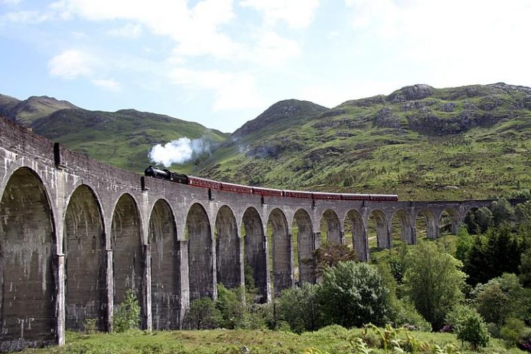 Glenfinnan Viaduct5 768x513