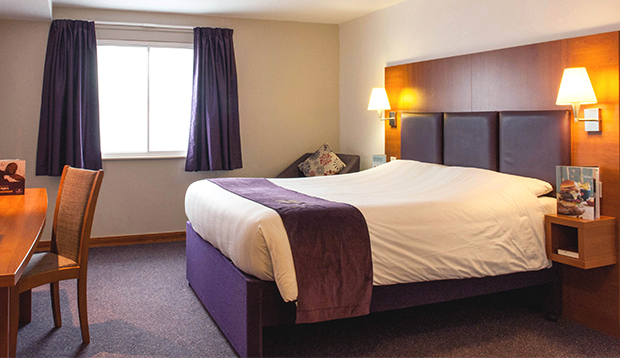 Premier Inn Glasgow City Centre Charing Cross hotel5