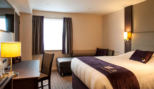 Premier Inn Edinburgh East hotel6