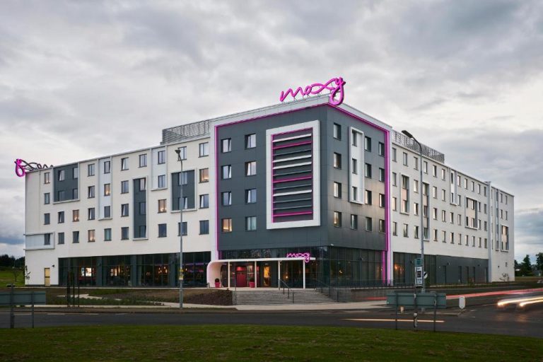Moxy Edinburgh Airport14 768x512