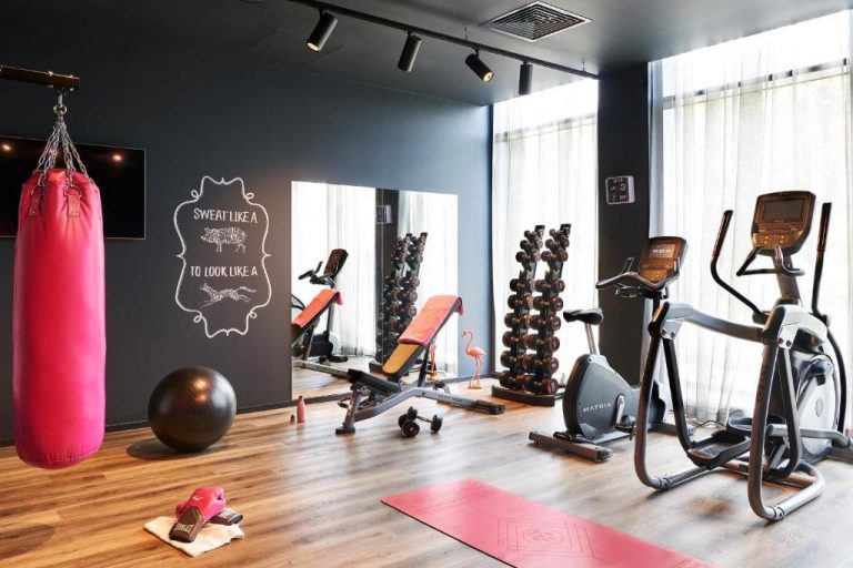 Moxy Edinburgh Airport5 768x512