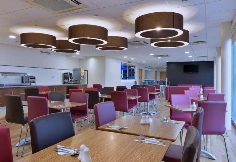 Travelodge Edinburgh Airport Ratho Station1 768x527